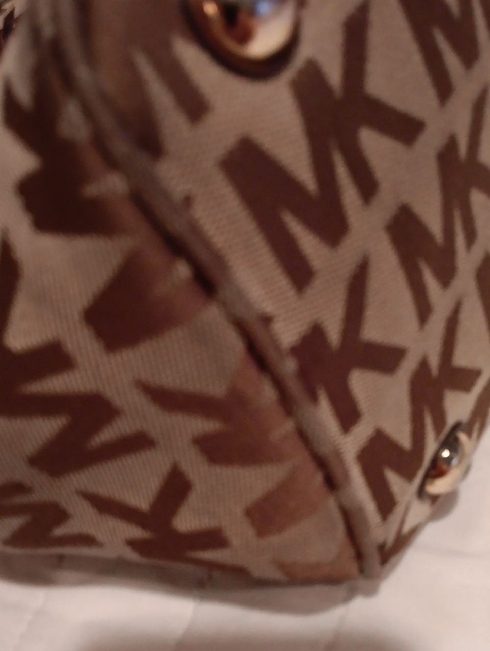 Michael Kors Monogram Brown Canvas Tote with Leather Strapso5 - Picture 4 of 10